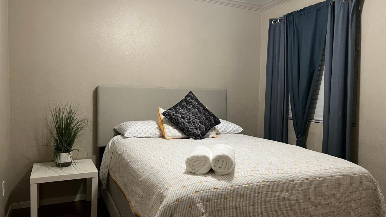 Sweet Spacious 5 Bdrm Home With Pool 라스베이거스 외부 사진
