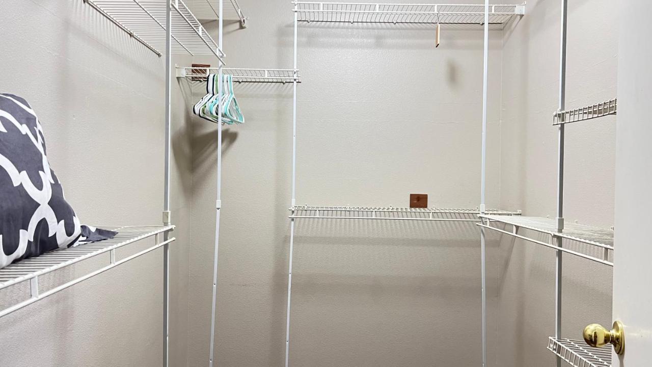 Sweet Spacious 5 Bdrm Home With Pool 라스베이거스 외부 사진